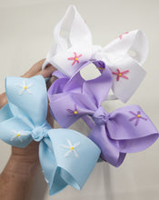 Load image into Gallery viewer, Daisy Stitched Headband