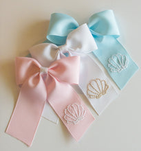 Load image into Gallery viewer, Seashell Ribbon Bow