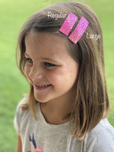Load image into Gallery viewer, Jewel Tone Scalloped Snap Clips