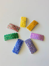 Load image into Gallery viewer, Jewel Tone Scalloped Snap Clips